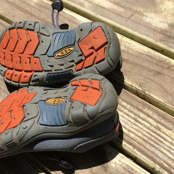 Keen Baby Blue Suede Walking Shoe 10 - Picture 7 of 8